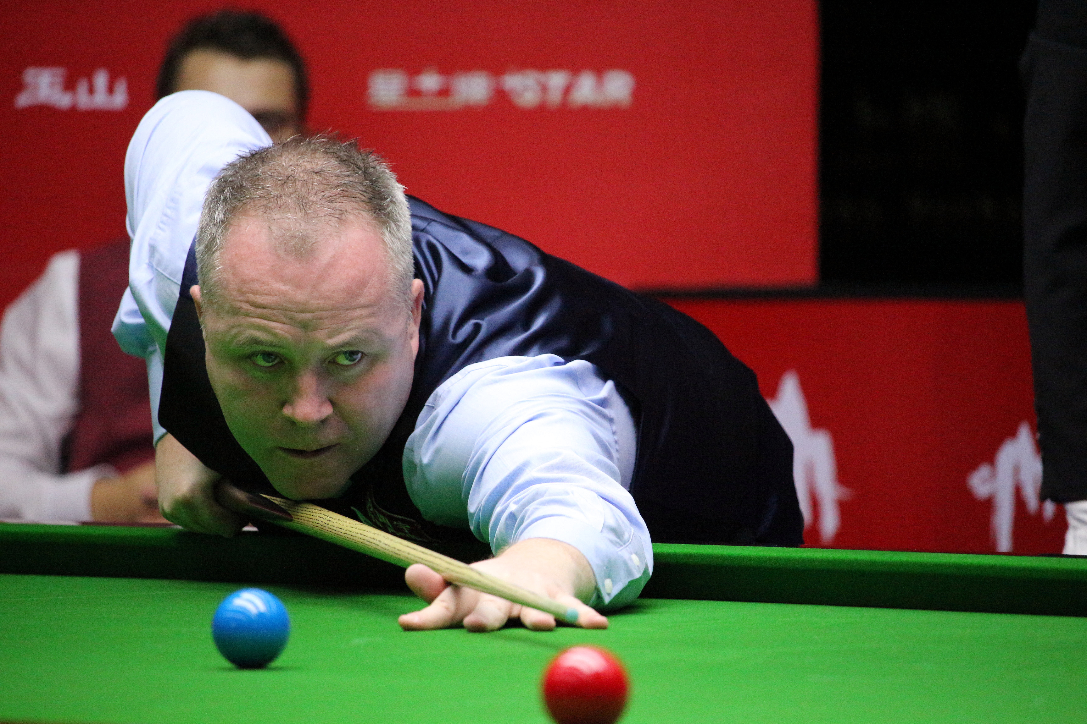 占据统治地 占据统治地